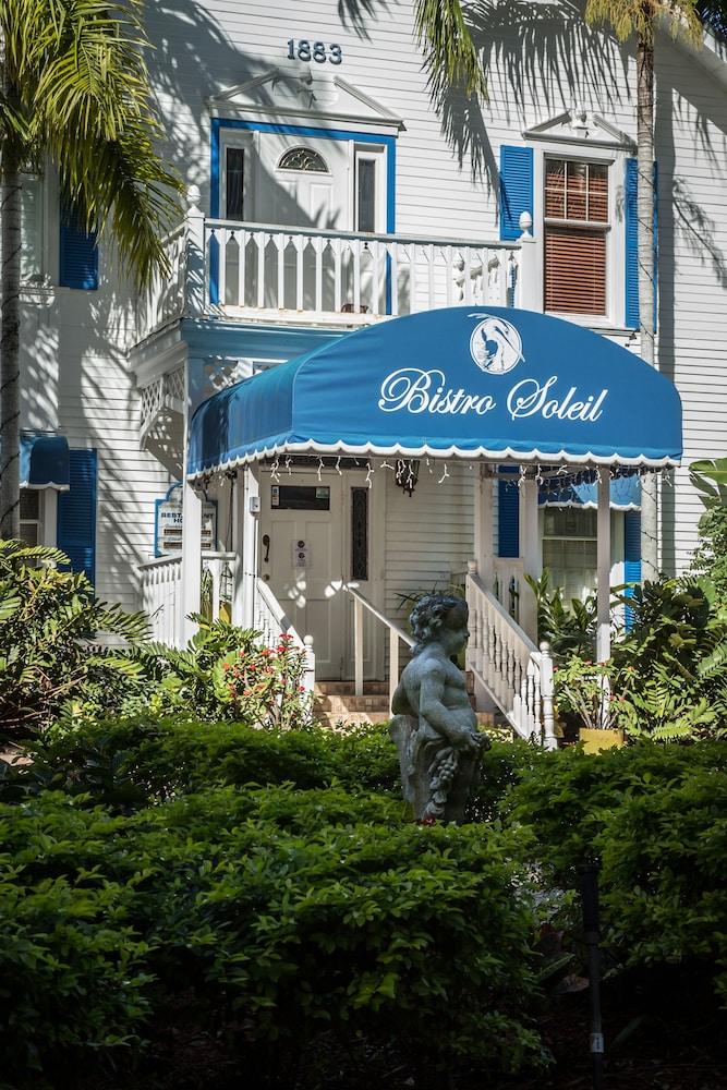 Olde Marco Island Inn And Suites Exterior foto