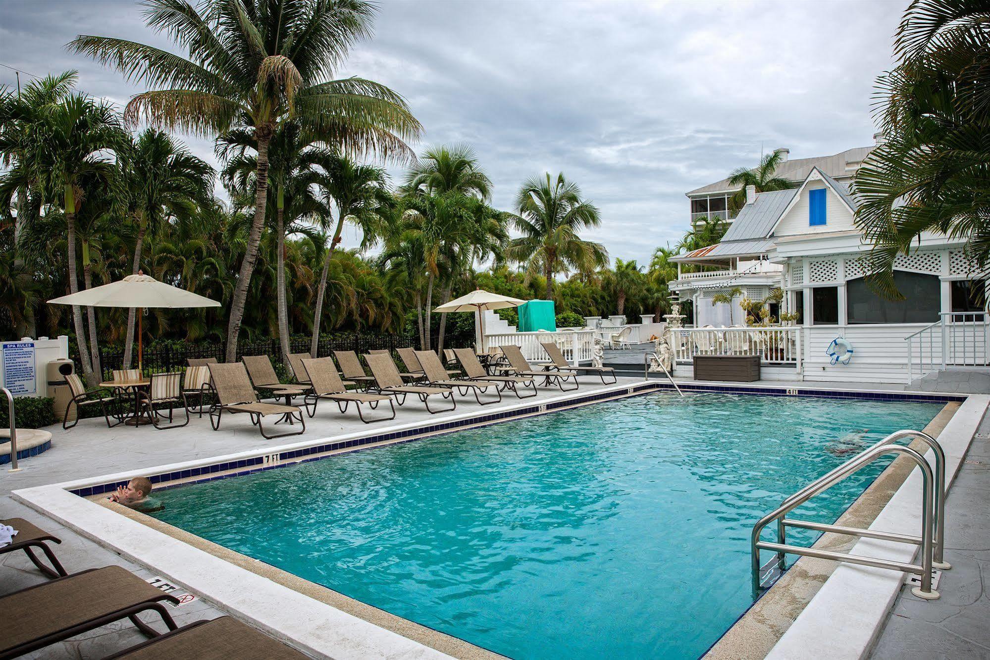 Olde Marco Island Inn And Suites Exterior foto